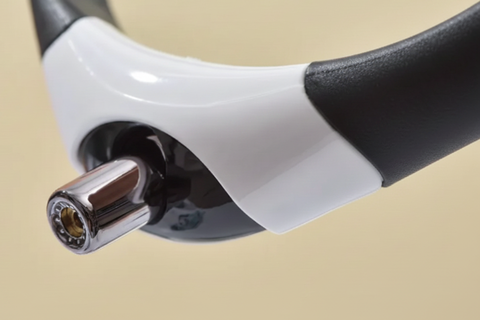 Hands-Free Laser Toy Collar